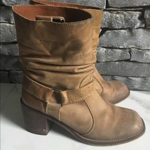 Riding Style Leather boot Size 39/ 8.5 US
